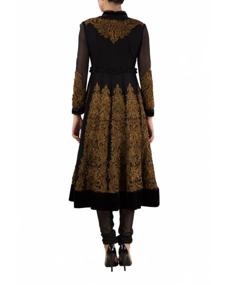 black-silk-georgette-panelled-embroidered-anarkali-with-velvet-border-black-dupatta-chudidar (1)
