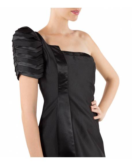 black-silk-structured-gown-with-one-shoulder-pleated-sleeve (5)