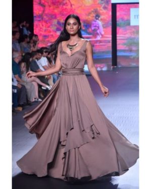 Brown silk twill gown with texture on waist