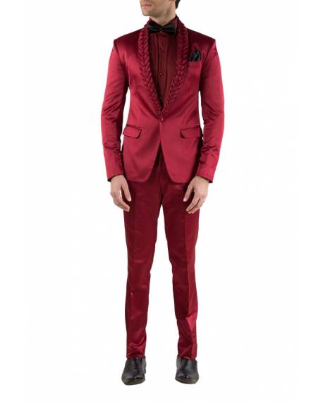 maroon-textured-lapel-jacket-with-maroon-shirt-trouser-and-black-pocket-square (1)