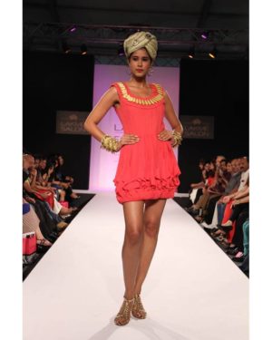 Pink georgette panelled dress with gold texture on neckline