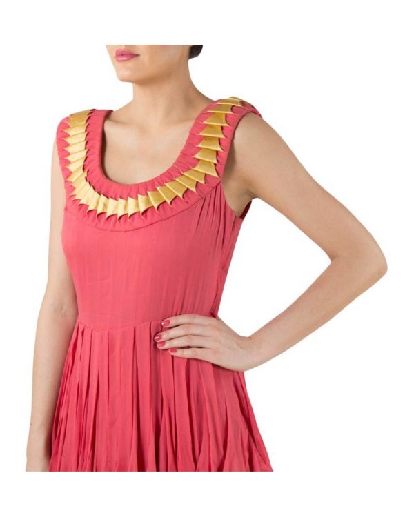 pink-georgette-panelled-dress-with-gold-texture-on-neckline (3)